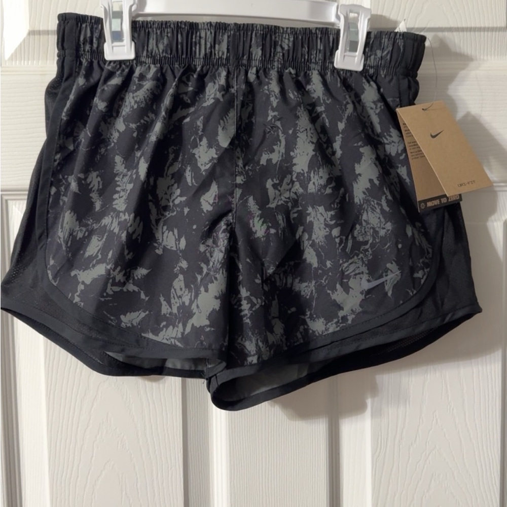 Nike Women's Athletic Shorts in Black and Gray Pattern